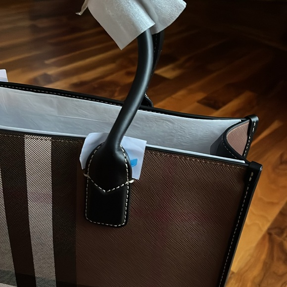 Burberry Denny Slim E-Check Canvas Tote, NEW - Picture 15 of 17